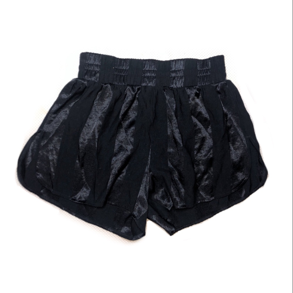 Victoria’s Secret comfy shorts xs